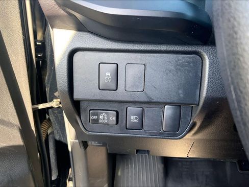 Used 2023 Toyota Tacoma SR AWD/4WD image 36