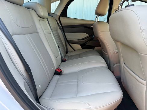 Used 2012 Ford Focus SEL FWD image 16
