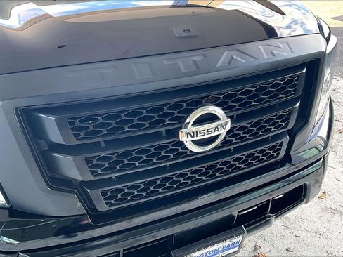 Used 2021 Nissan Titan S w/ S Utility Package image 35