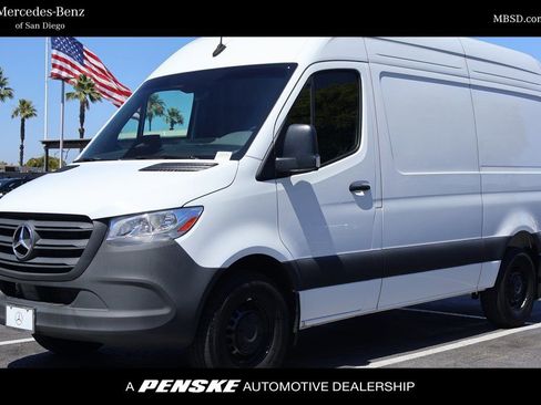 Used 2025 Mercedes-Benz Sprinter 2500 image 1