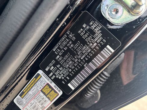 Used 2025 Kia Sportage LX image 28