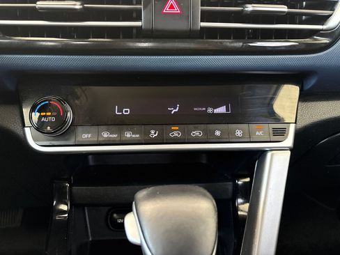 Used 2023 Kia Seltos S AWD/4WD image 21