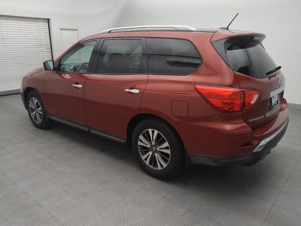 Used 2017 Nissan Pathfinder SL w/ SL Tech Package FWD image 3