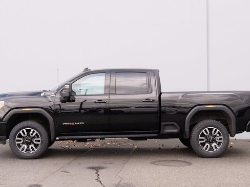 Used 2022 GMC Sierra 3500 AT4 image 30