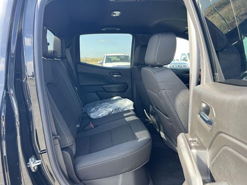 New 2026 GMC Canyon Elevation w/ LPO, Black Badging Package RWD image 28