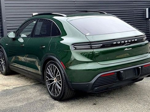 Used 2025 Porsche Macan Electric image 3