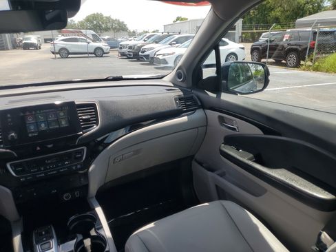 Used 2019 Honda Pilot Touring image 20