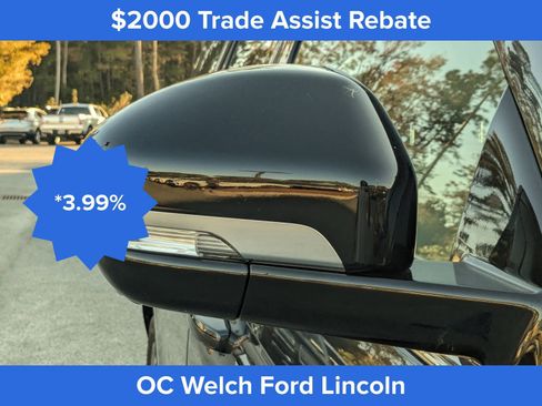 Certified 2025 Lincoln Navigator Reserve image 14