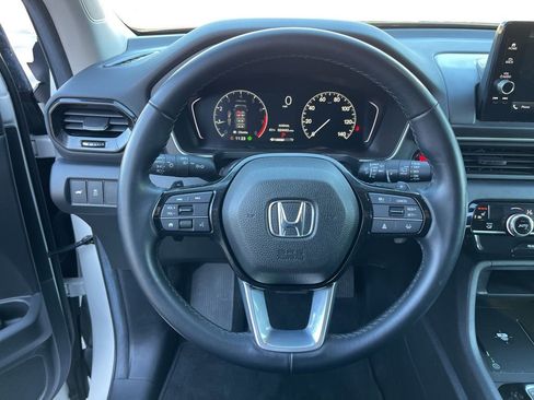 Used 2025 Honda Pilot EX-L image 17