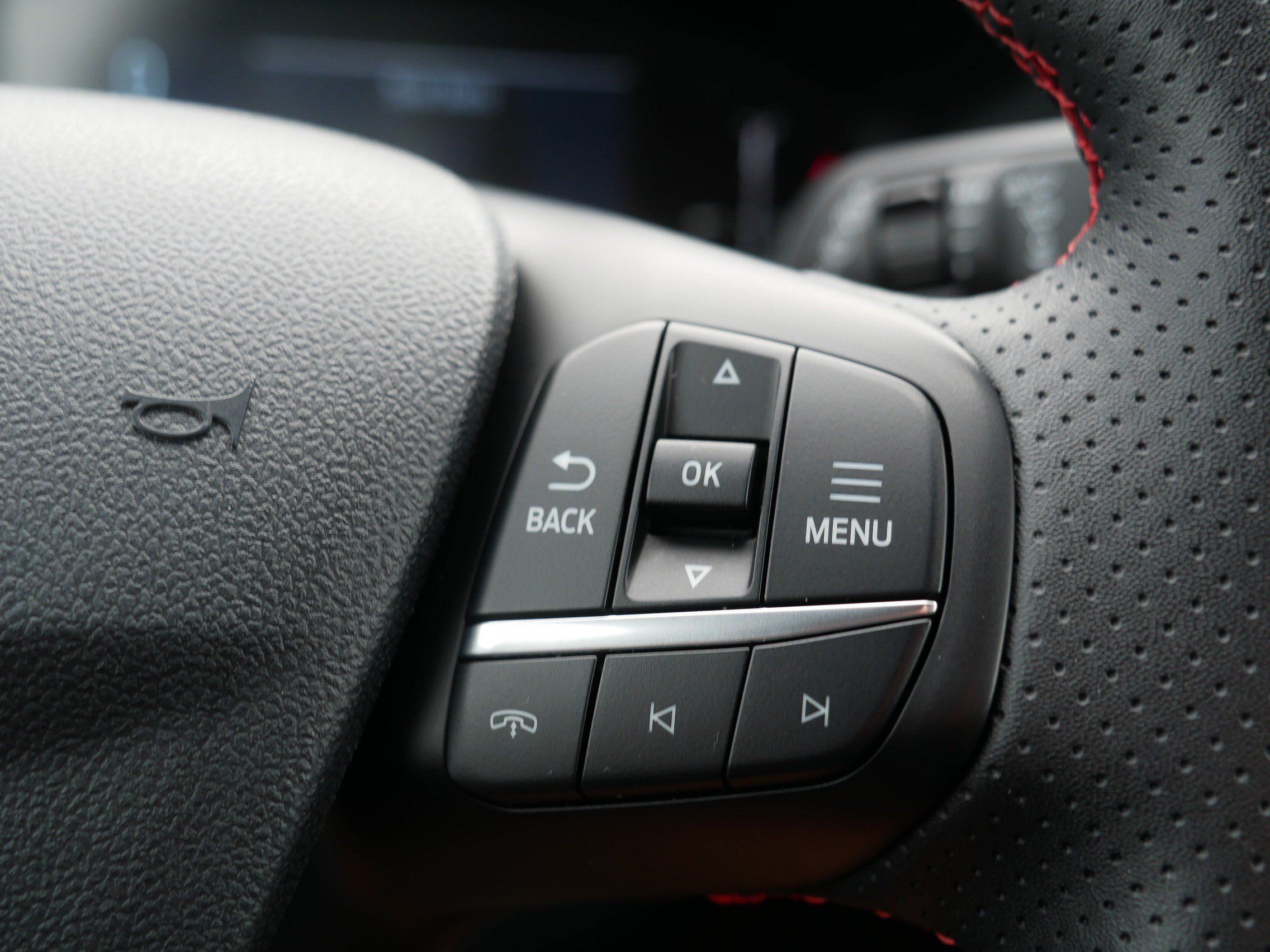 Used 2025 Ford Escape ST-Line Select AWD/4WD image 29