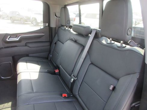 New 2026 GMC Sierra 1500 SLT w/ SLT Convenience Package AWD/4WD image 13