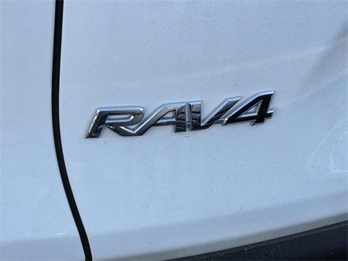 Used 2023 Toyota RAV4 XLE image 15