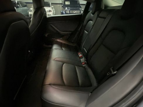 Used 2022 Tesla Model 3 Performance AWD/4WD image 9