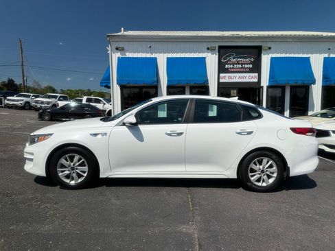 Used 2017 Kia Optima LX FWD image 8