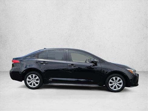Certified 2023 Toyota Corolla LE w/ Carpet Mat Package (TMS) AWD/4WD image 4