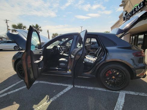 Used 2017 Porsche Macan GTS w/ Premium Package Plus image 21