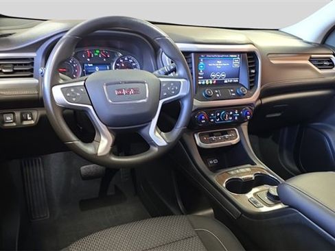 Used 2023 GMC Acadia SLE w/ Driver Convenience Package image 17