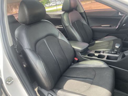 Used 2019 Kia Optima S w/ S Panoramic Sunroof Package FWD image 14