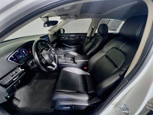 Used 2024 Honda Civic Touring image 14