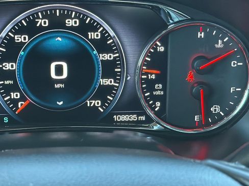 Used 2017 GMC Acadia Denali w/ Technology Package AWD/4WD image 24