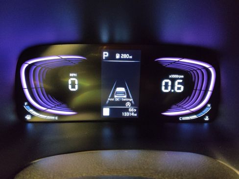 Used 2025 Kia Soul LX image 23