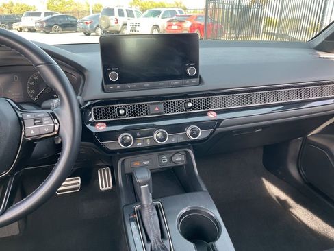 Used 2024 Honda Civic Sport image 17