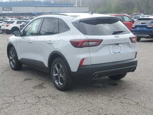 New 2026 Ford Escape ST-Line w/ Tech Pack #1 AWD/4WD image 3