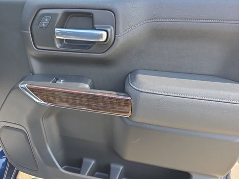 Used 2021 GMC Sierra 1500 Elevation image 15