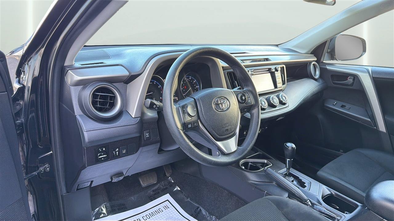 Used 2018 Toyota RAV4 LE w/ All Weather Liner Package AWD/4WD image 17