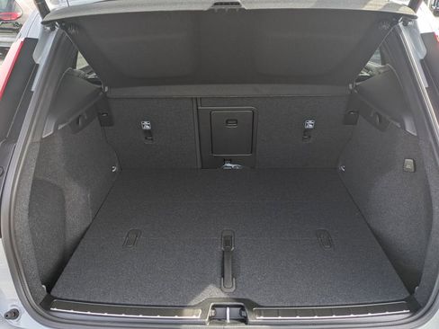 New 2025 Volvo XC40 B5 Plus w/ Climate Package image 13