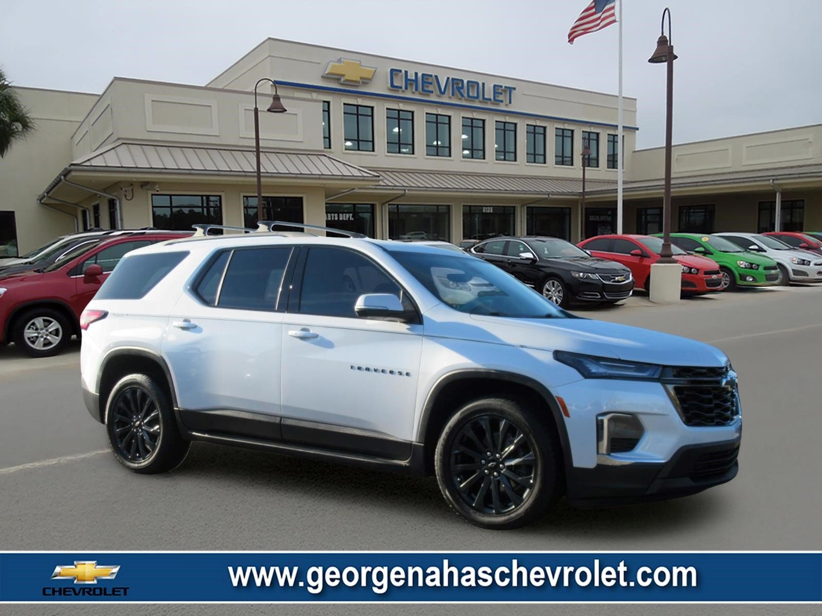 Certified 2022 Chevrolet Traverse RS w/ LPO, 'HIT The Road' Package AWD/4WD image 1
