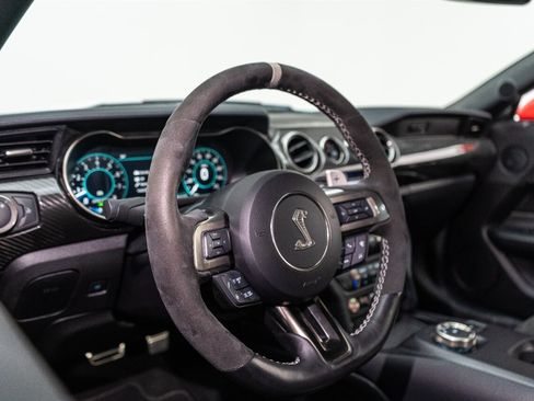 Used 2022 Ford Mustang Shelby GT500 w/ Carbon Fiber Track Pack image 94