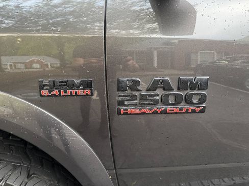 Used 2017 RAM 2500 Laramie w/ Sport Appearance Group AWD/4WD image 3