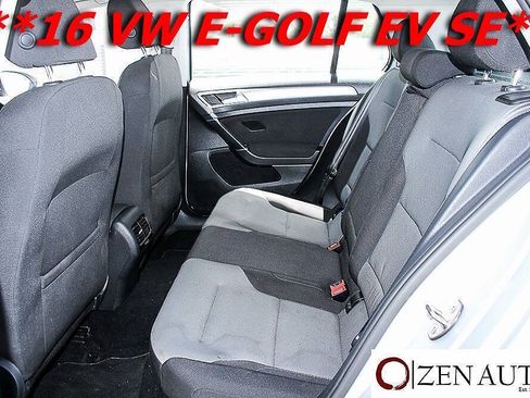 Used 2016 Volkswagen e-Golf SE FWD image 27