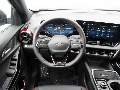 New 2026 Chevrolet Equinox RS w/ Safety and Technology Package AWD/4WD image 2