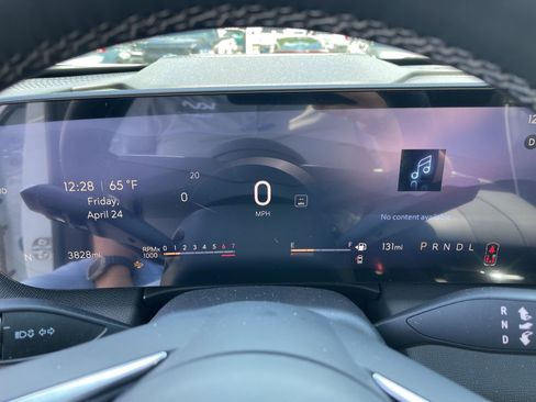 Used 2026 Buick Enclave Sport Touring w/ Power Package FWD image 6