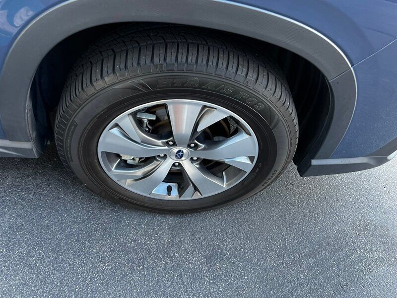 Used 2024 Subaru Ascent Premium w/ Convenience Package AWD/4WD image 10