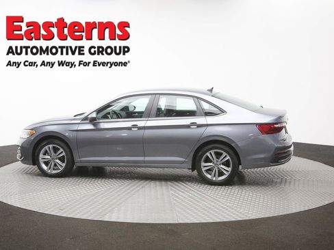 Used 2024 Volkswagen Jetta SE FWD image 57