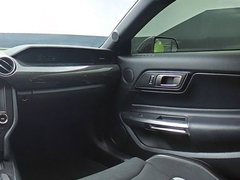 Used 2020 Ford Mustang Shelby GT500 w/ Technology Package RWD image 23