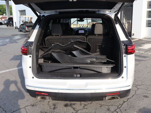 Used 2023 Chevrolet Traverse Premier w/ LPO, Floor Liner Package FWD image 36