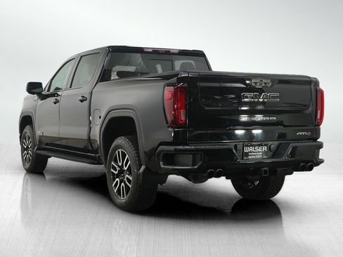 Used 2022 GMC Sierra 1500 AT4 w/ AT4 Premium Package AWD/4WD image 3