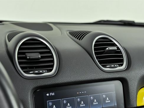 Used 2021 Porsche 718 Cayman S RWD image 27