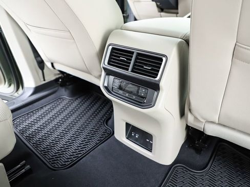 New 2026 Volkswagen Atlas SE FWD image 39