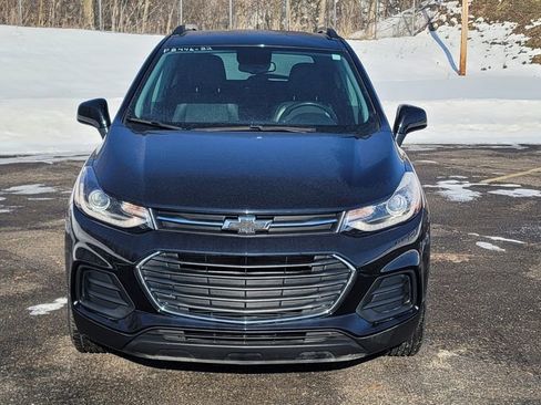 Used 2022 Chevrolet Trax LT w/ Driver Confidence Package image 4