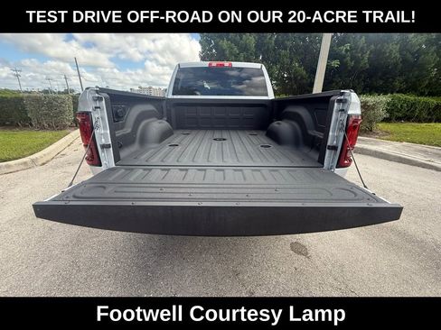 New 2026 RAM 2500 Big Horn AWD/4WD image 38