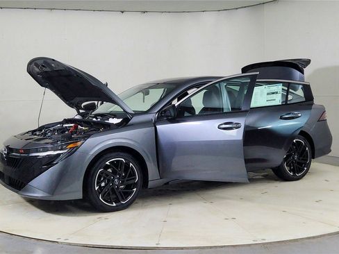 New 2026 Nissan Sentra SR w/ SR Premium Package image 10