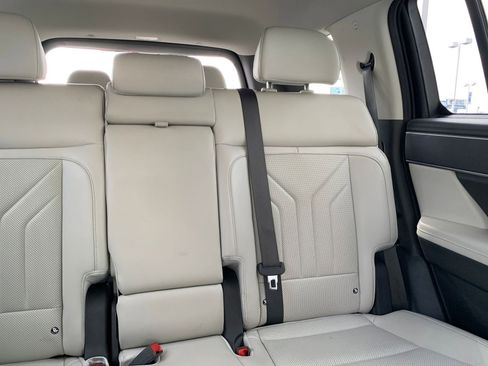 Used 2025 Hyundai Santa Fe SEL image 40