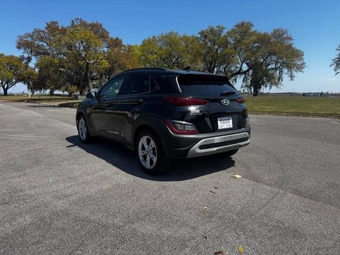 Used 2022 Hyundai Kona SEL w/ Convenience Package image 3