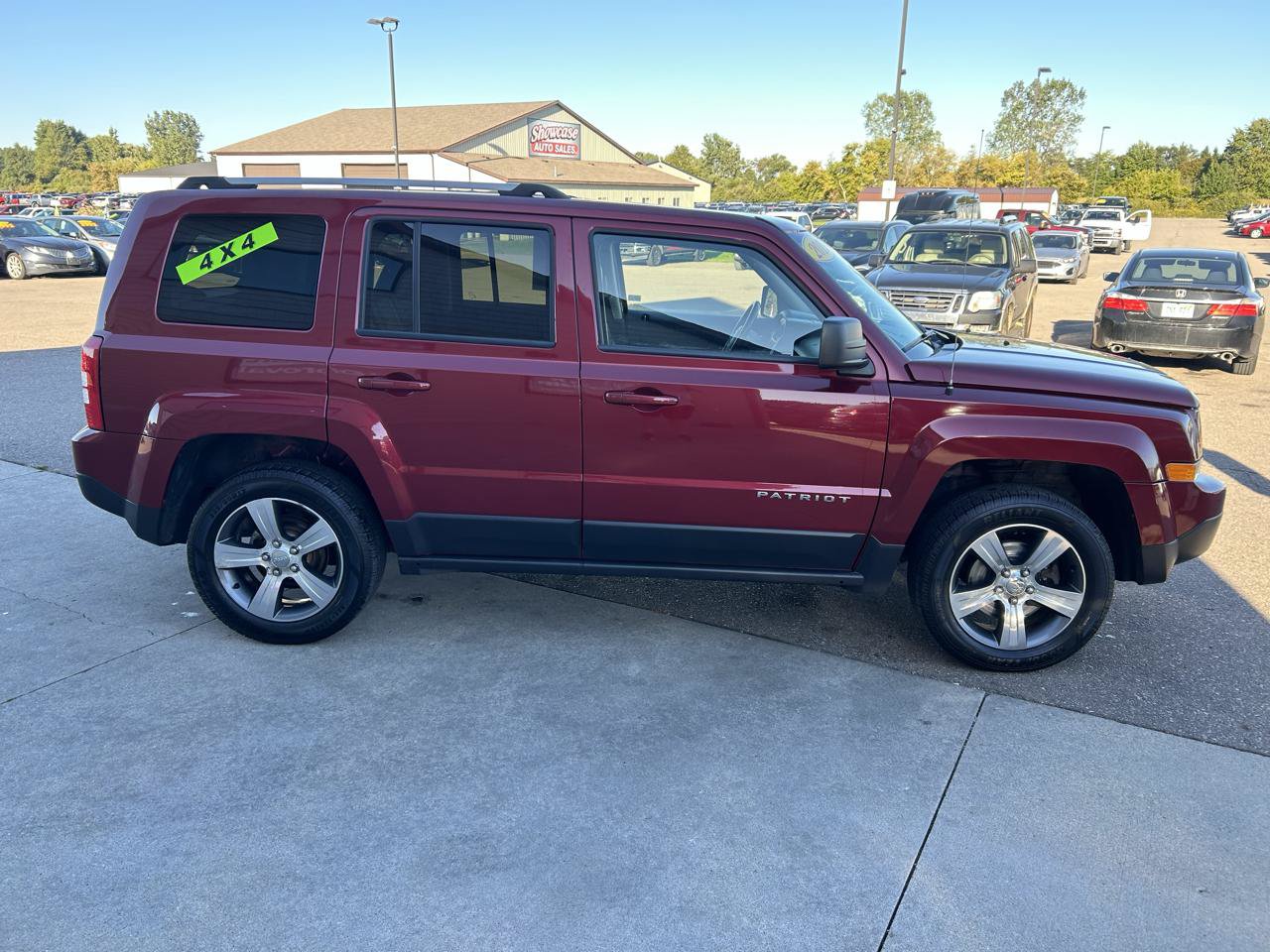 Used 2017 Jeep Patriot 4WD image 4