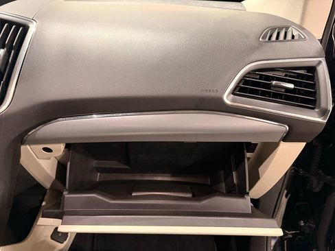 Used 2021 Ford Edge Titanium image 31